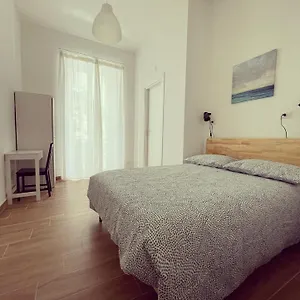 Central Rooms Napoli Bed and breakfast