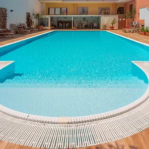 Cristal Blu Apartahotel